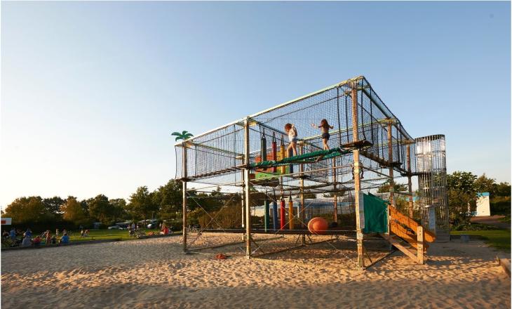 Nieuwe grote speeltuin op Vakantiepark de Oase in Renesse